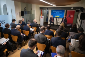 لقاء وزير الخارجية الإسباني اليوم مع السفراء الأسيويين في برشلونة 
